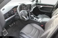 Volkswagen Touareg din 2021 cu 75.800 km - oferta VOL159610 - foto 13