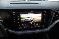Volkswagen Touareg din 2021 cu 75.800 km - oferta VOL159610 - foto 27