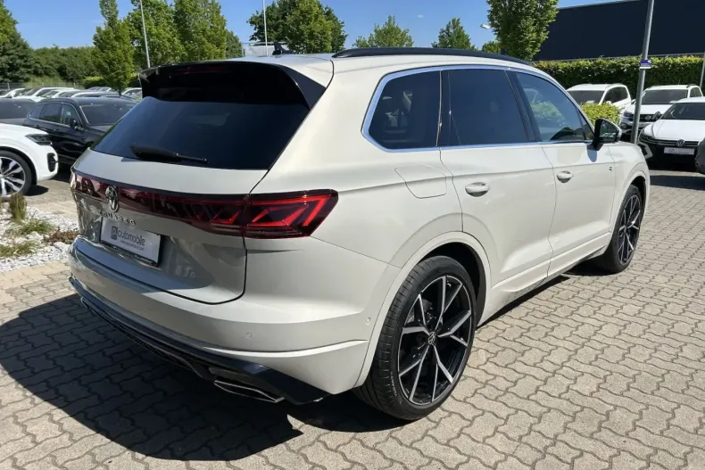 Volkswagen Touareg din 2023 cu 38.555 km - oferta VOL159614 - foto 6