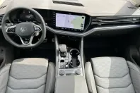 Volkswagen Touareg din 2023 cu 38.555 km - oferta VOL159614 - foto 9