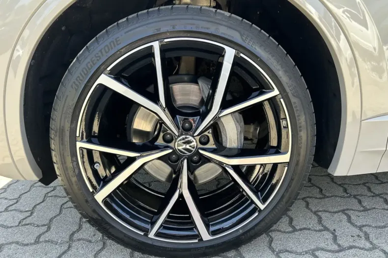 Volkswagen Touareg din 2023 cu 38.555 km - oferta VOL159614 - foto 14