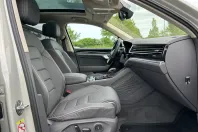 Volkswagen Touareg din 2023 cu 38.555 km - oferta VOL159614 - foto 25