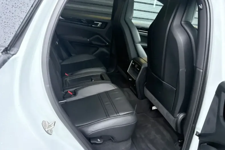 Porsche Cayenne din 2022 cu 34.700 km - oferta POR159629 - foto 15