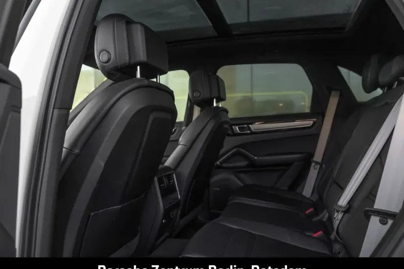 Porsche Cayenne din 2023 cu 53.276 km - oferta POR159630 - foto 8