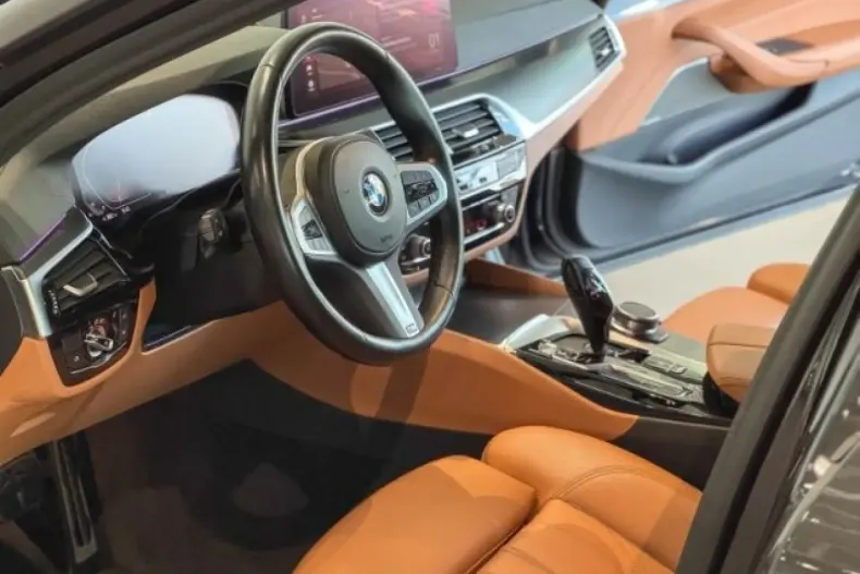 BMW 540 din 2022 cu 79.225 km - oferta BMW159632 - foto 8