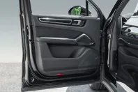 Porsche Cayenne din 2022 cu 67.990 km - oferta POR159634 - foto 19