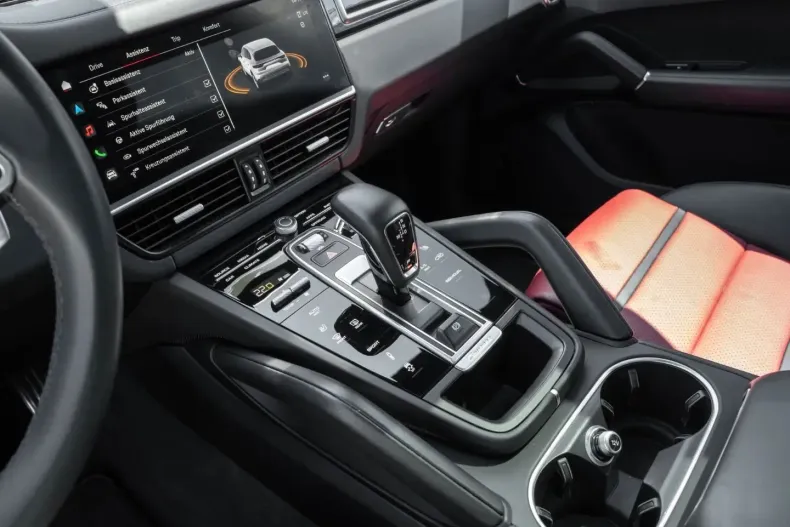 Porsche Cayenne din 2022 cu 67.990 km - oferta POR159634 - foto 22