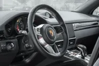 Porsche Cayenne din 2022 cu 67.990 km - oferta POR159634 - foto 31