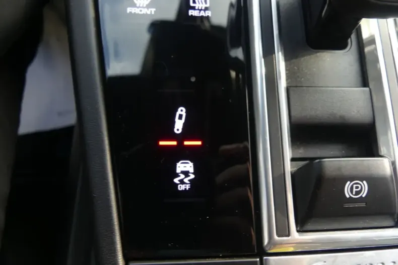 Porsche Cayenne din 2021 cu 75.340 km - oferta POR159643 - foto 18