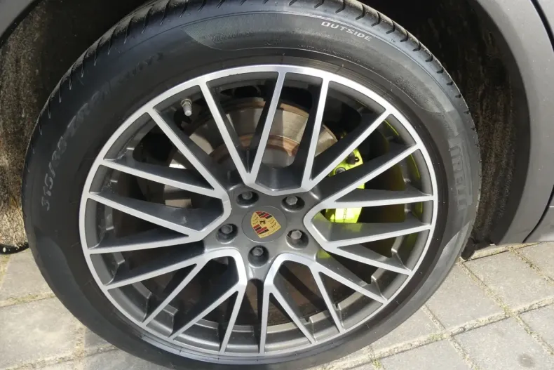 Porsche Cayenne din 2021 cu 75.340 km - oferta POR159643 - foto 32