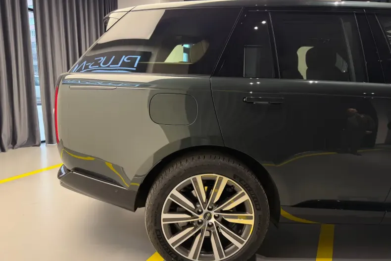 Land Rover Range Rover din 2023 cu 26.000 km - oferta LAN159644 - foto 7