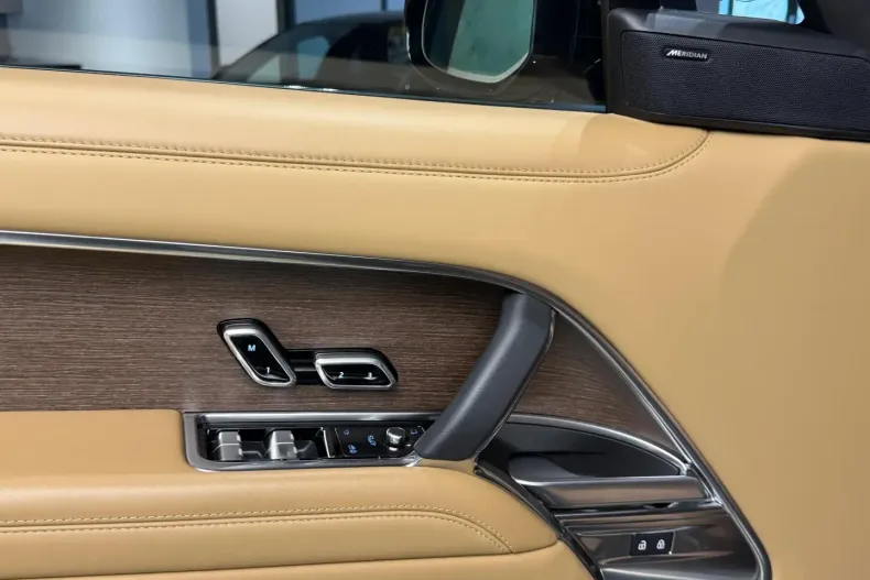 Land Rover Range Rover din 2023 cu 26.000 km - oferta LAN159644 - foto 26