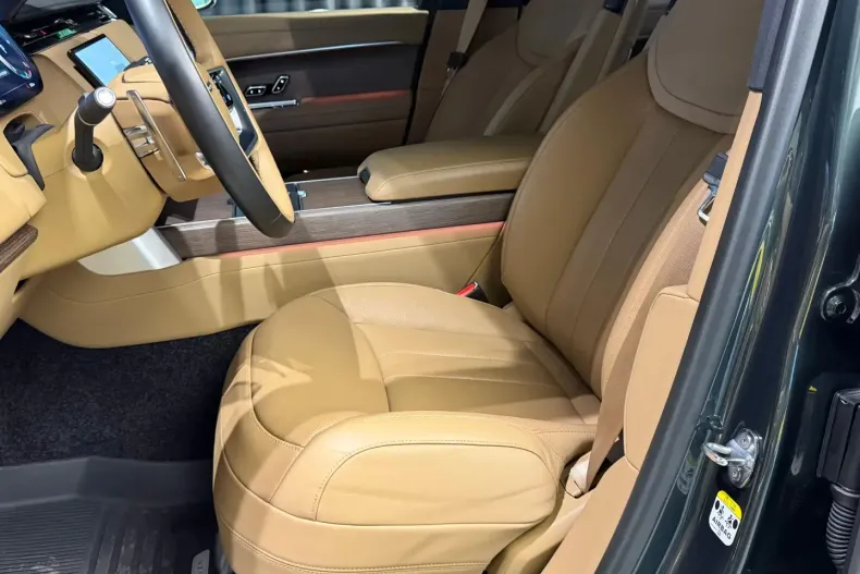 Land Rover Range Rover din 2023 cu 26.000 km - oferta LAN159644 - foto 28