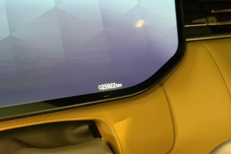 Land Rover Range Rover din 2023 cu 26.000 km - oferta LAN159644 - foto 38