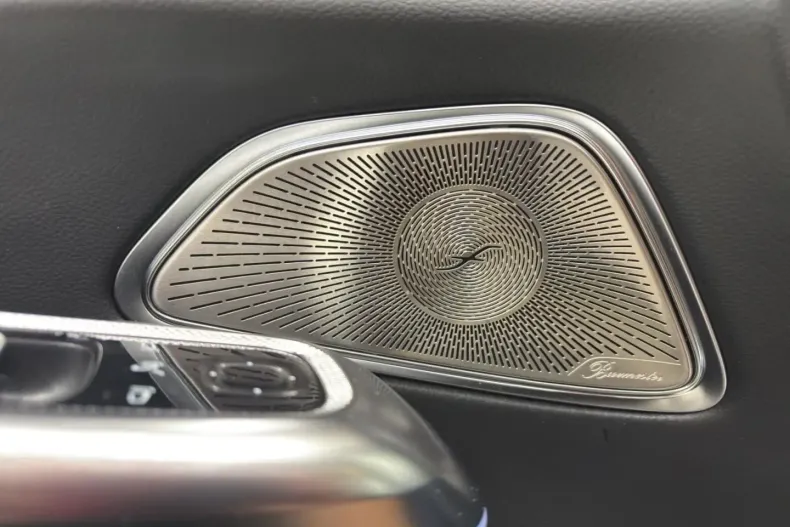 Mercedes-Benz E 200 din 2025 cu 10.052 km - oferta MER159648 - foto 14