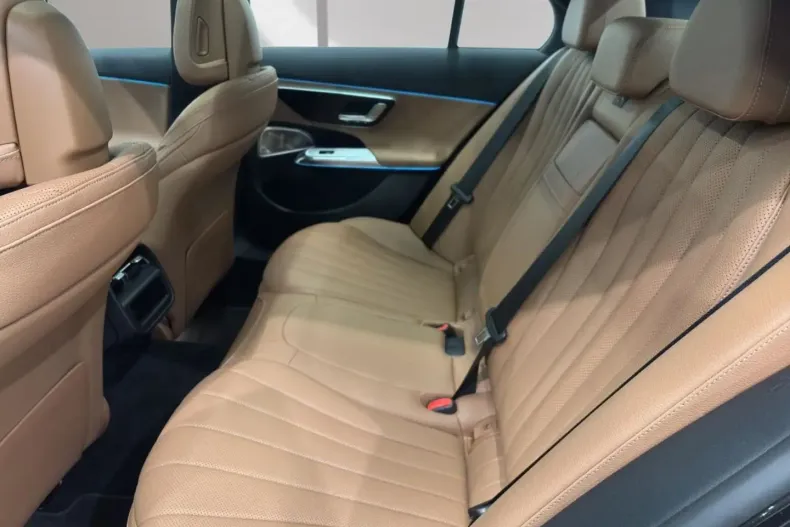 Mercedes-Benz E 200 din 2025 cu 10.052 km - oferta MER159648 - foto 16