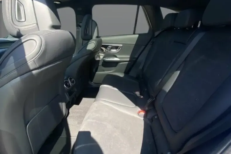 Mercedes-Benz GLC 200 din 2024 cu 7.500 km - oferta MER159653 - foto 11