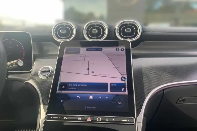 Mercedes-Benz GLC 220 din 2024 cu 17.440 km - oferta MER159655 - foto 11