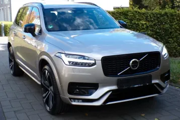 Volvo XC90 din 2022 - oferta VOL159659