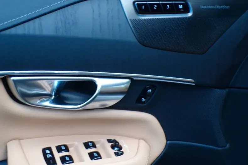 Volvo XC90 din 2022 cu 95.000 km - oferta VOL159659 - foto 7