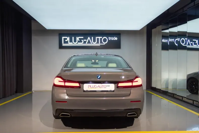 BMW 520 din 2022 cu 72.718 km - oferta BMW159662 - foto 4