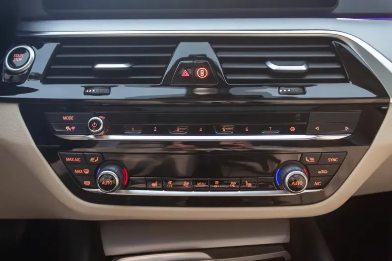 BMW 520 din 2022 cu 72.718 km - oferta BMW159662 - foto 21