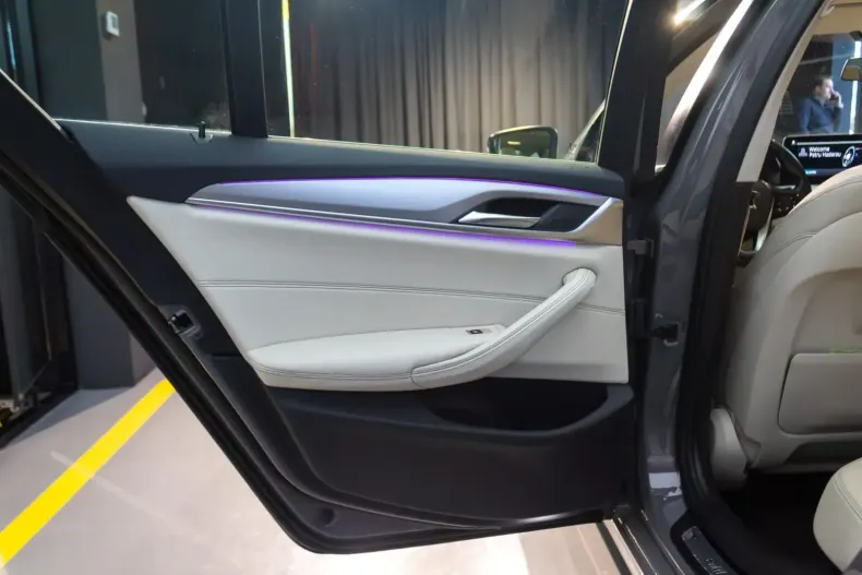 BMW 520 din 2022 cu 72.718 km - oferta BMW159662 - foto 34