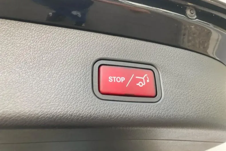 Mercedes-Benz GLC 200 din 2024 cu 24.756 km - oferta MER159670 - foto 15