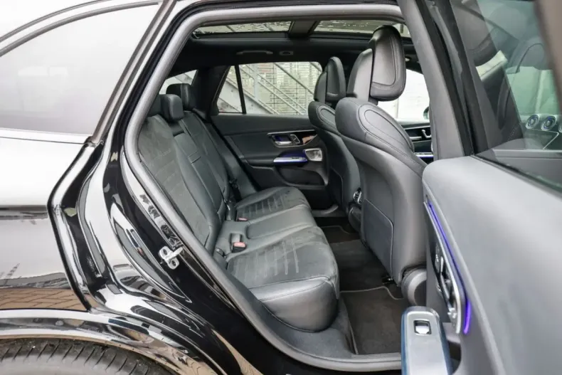 Mercedes-Benz GLC 220 din 2023 cu 78.041 km - oferta MER159673 - foto 4