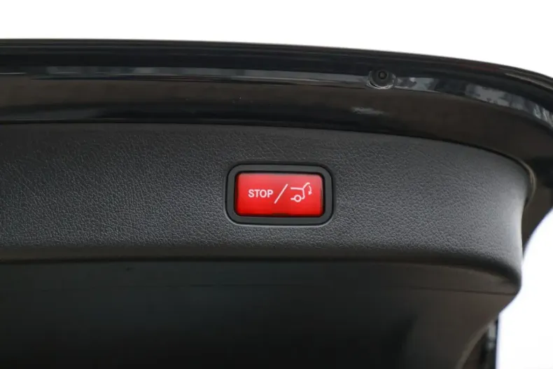 Mercedes-Benz GLC 220 din 2023 cu 78.041 km - oferta MER159673 - foto 24