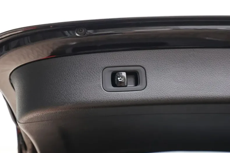 Mercedes-Benz GLC 220 din 2023 cu 78.041 km - oferta MER159673 - foto 25