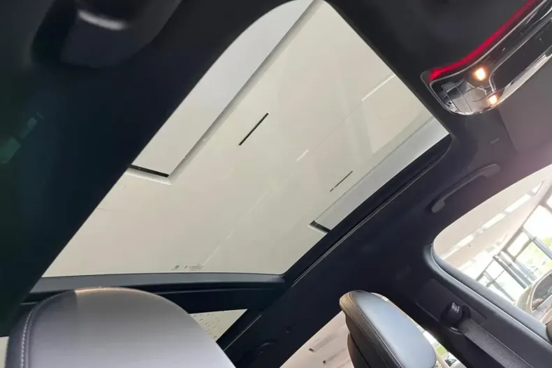 Mercedes-Benz GLC 200 din 2024 cu 19.884 km - oferta MER159676 - foto 15