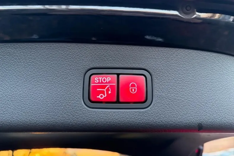 Mercedes-Benz GLC 200 din 2023 cu 54.668 km - oferta MER159677 - foto 14