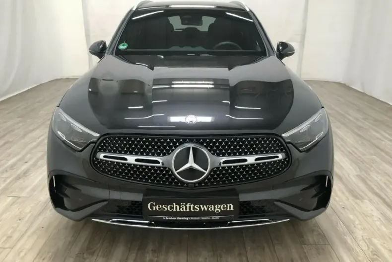 Mercedes-Benz GLC 220 din 2023 cu 46.980 km - oferta MER159679 - foto 4