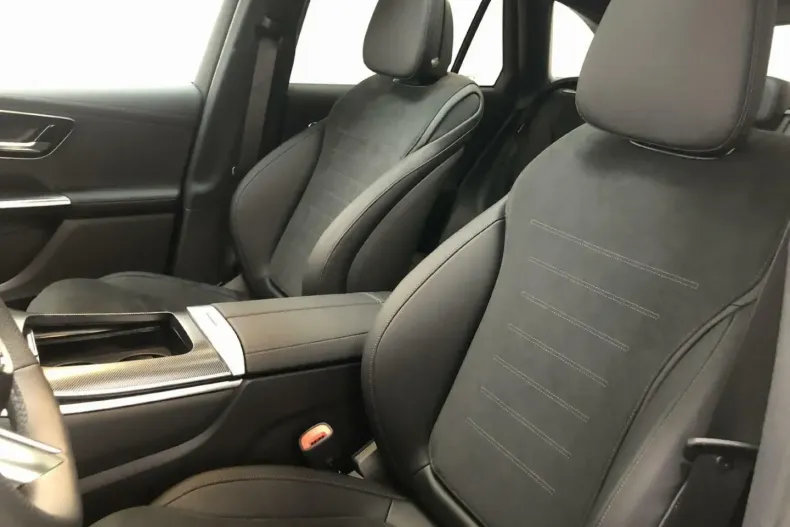 Mercedes-Benz GLC 220 din 2023 cu 46.980 km - oferta MER159679 - foto 10