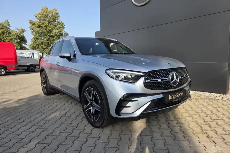 Mercedes-Benz GLC 200 din 2024 cu 25.073 km - oferta MER159682 - foto 1