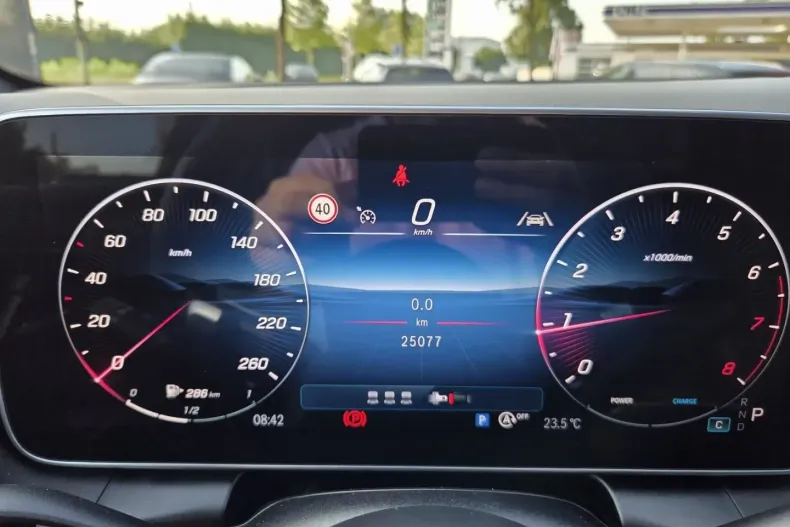 Mercedes-Benz GLC 200 din 2024 cu 25.073 km - oferta MER159682 - foto 15