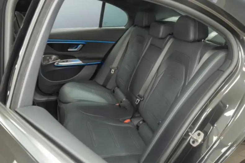 Mercedes-Benz E 53 AMG din 2024 cu 9.793 km - oferta MER159684 - foto 21