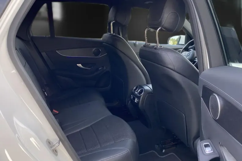 Mercedes-Benz GLC 300 din 2022 cu 67.197 km - oferta MER159685 - foto 11