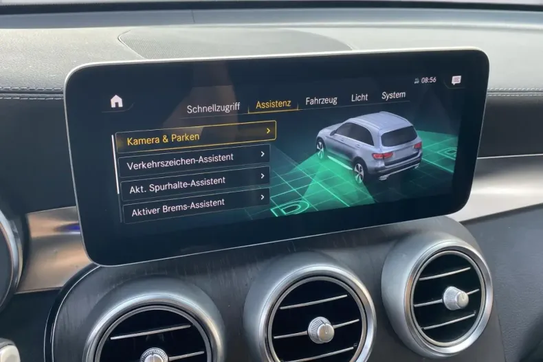 Mercedes-Benz GLC 300 din 2022 cu 67.197 km - oferta MER159685 - foto 16