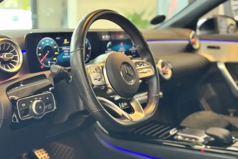 Mercedes-Benz CLA 220 din 2020 cu 87.300 km - oferta MER159689 - foto 17