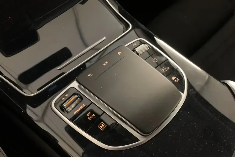 Mercedes-Benz GLC 300 din 2022 cu 61.000 km - oferta MER159692 - foto 18