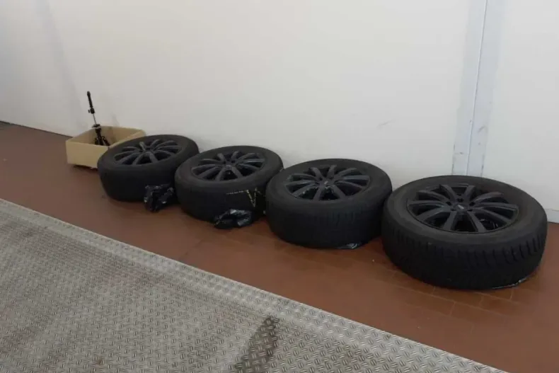 Mercedes-Benz GLC 300 din 2022 cu 57.683 km - oferta MER159699 - foto 11