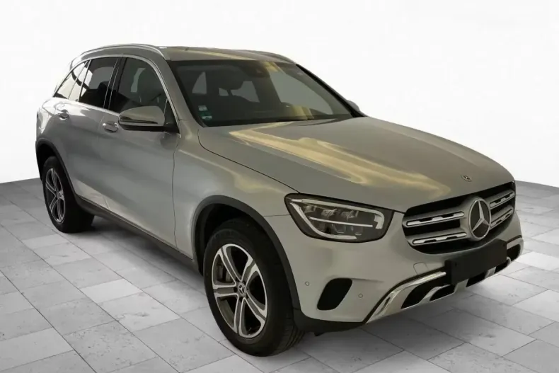Mercedes-Benz GLC 300 din 2022 cu 59.830 km - oferta MER159703 - foto 2