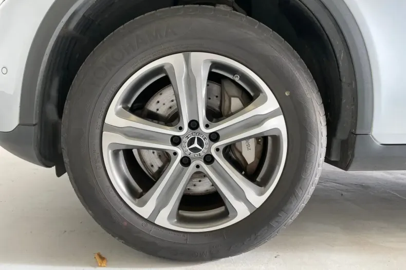 Mercedes-Benz GLC 300 din 2022 cu 59.830 km - oferta MER159703 - foto 8