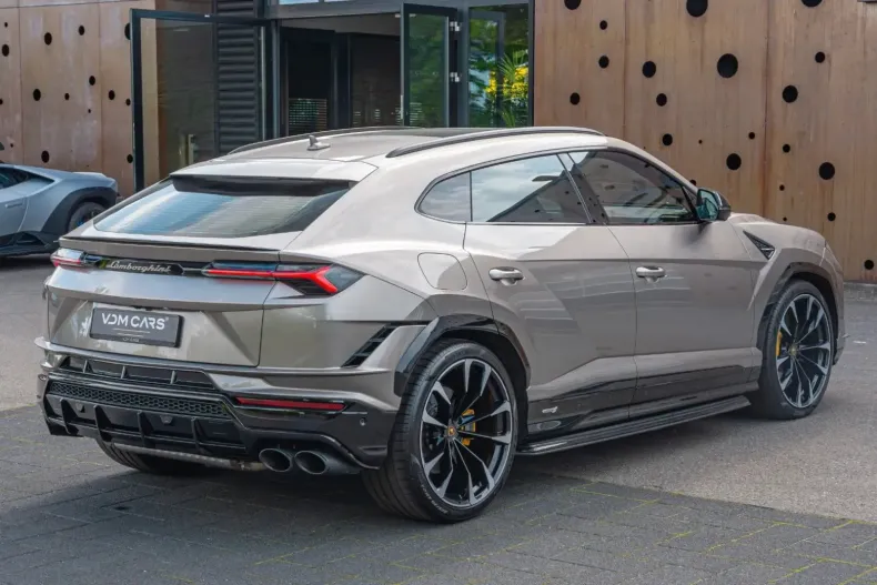 Lamborghini Urus din 2023 cu 6.488 km - oferta LAM159704 - foto 7