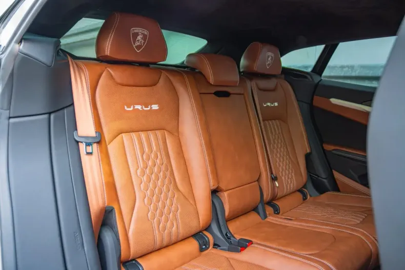 Lamborghini Urus din 2023 cu 6.488 km - oferta LAM159704 - foto 29