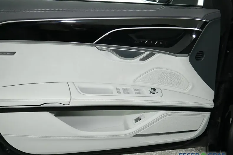 Audi S8 din 2022 cu 37.900 km - oferta AUD159707 - foto 8