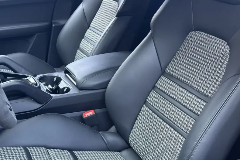 Porsche Cayenne din 2024 cu 8.500 km - oferta POR159709 - foto 4