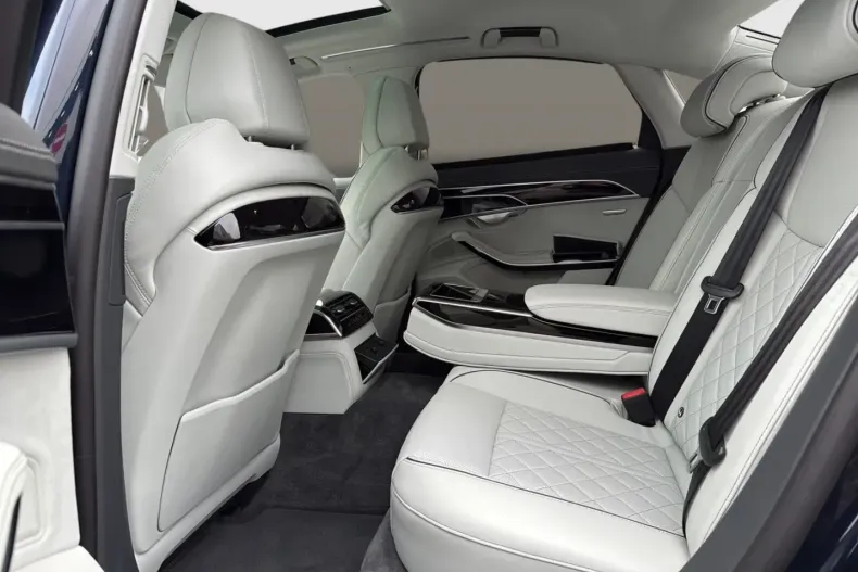 Audi S8 din 2022 cu 41.810 km - oferta AUD159710 - foto 14